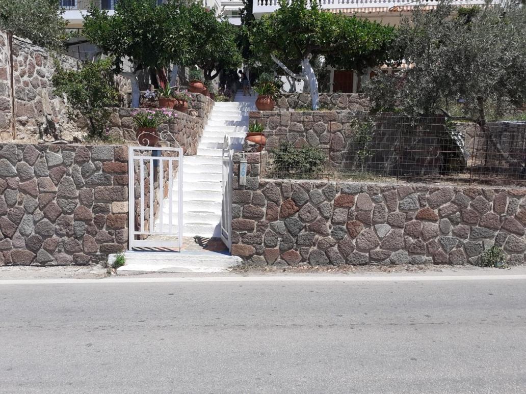 Poros Town Green Sea View מראה חיצוני תמונה